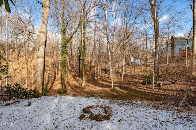 108 Saratoga Circle, Elizabethton, TN 37643