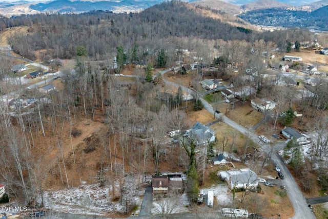 108 Saratoga Circle, Elizabethton, TN 37643