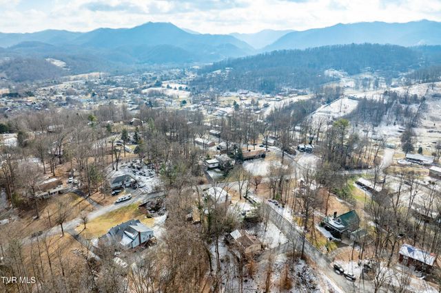 108 Saratoga Circle, Elizabethton, TN 37643