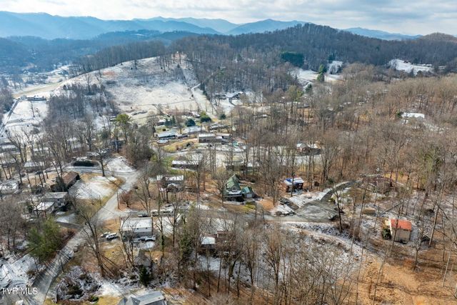 108 Saratoga Circle, Elizabethton, TN 37643