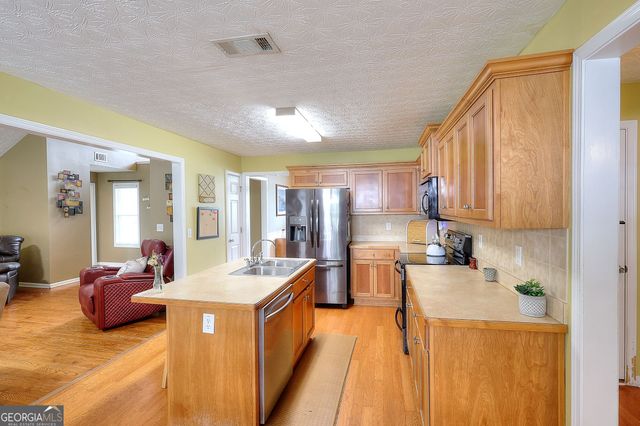 1106 Caroline Court, Loganville, GA 30052