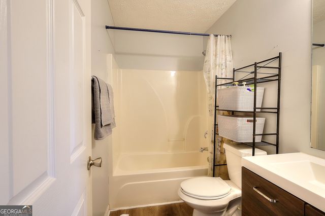 1106 Caroline Court, Loganville, GA 30052