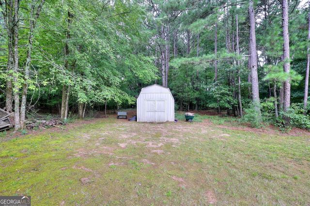 1106 Caroline Court, Loganville, GA 30052