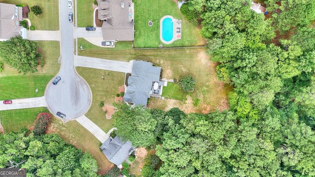1106 Caroline Court, Loganville, GA 30052