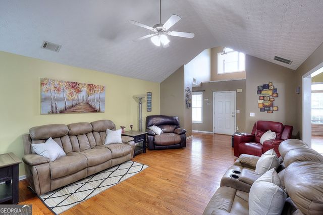 1106 Caroline Court, Loganville, GA 30052