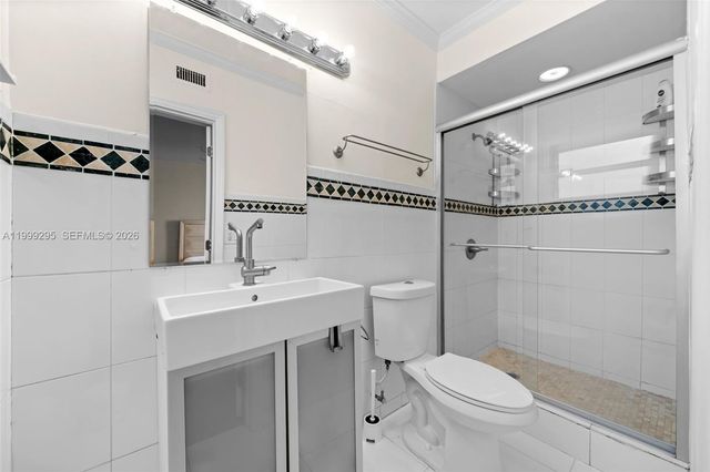 261 188th St 261, Sunny Isles Beach, FL 33160