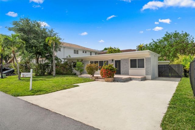 261 188th St 261, Sunny Isles Beach, FL 33160