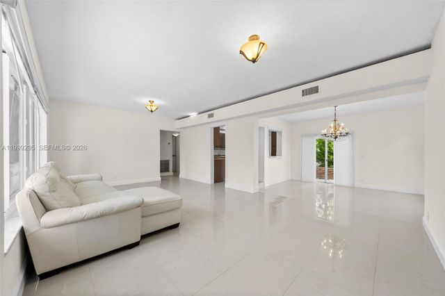 261 188th St 261, Sunny Isles Beach, FL 33160