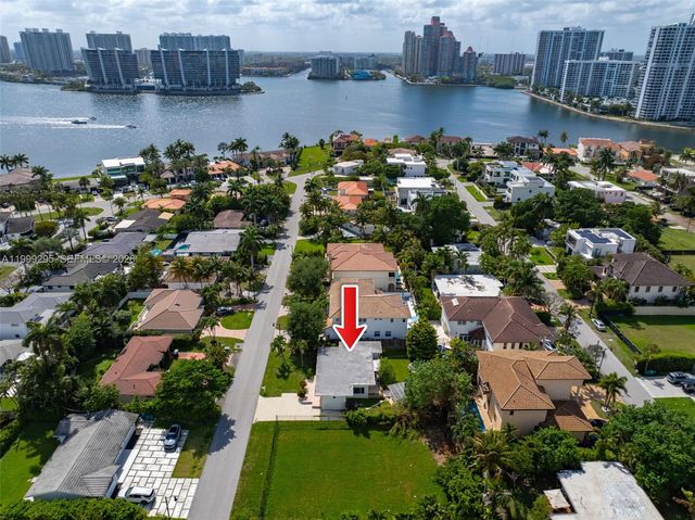 261 188th St 261, Sunny Isles Beach, FL 33160