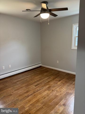 214 ZIEGLER ST, Mount Joy, PA 17552