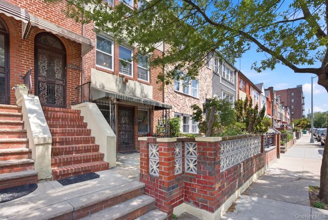 2317 33rd Avenue, Astoria, NY 11106