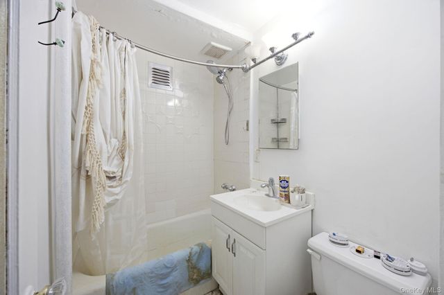 2317 33rd Avenue, Astoria, NY 11106