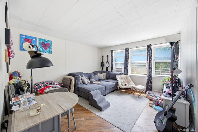 2317 33rd Avenue, Astoria, NY 11106