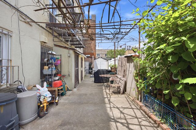 2317 33rd Avenue, Astoria, NY 11106