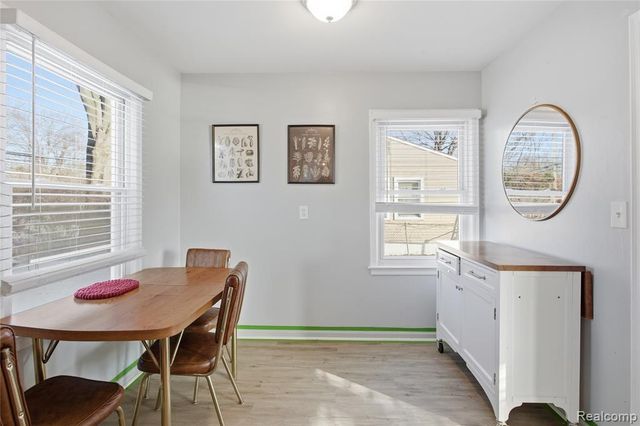 28642 7 Mile Road, Livonia, MI 48152