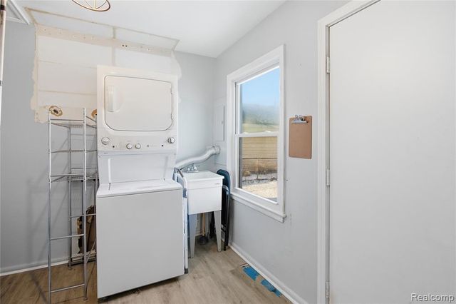 28642 7 Mile Road, Livonia, MI 48152