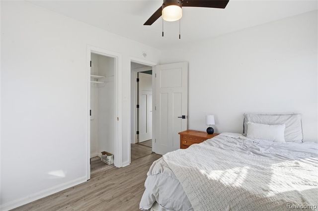 28642 7 Mile Road, Livonia, MI 48152