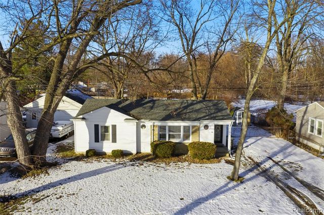 28642 7 Mile Road, Livonia, MI 48152