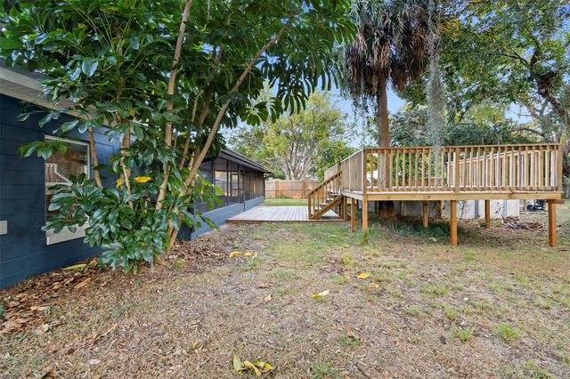 1505 FLORADEL AVENUE, Leesburg, FL 34748