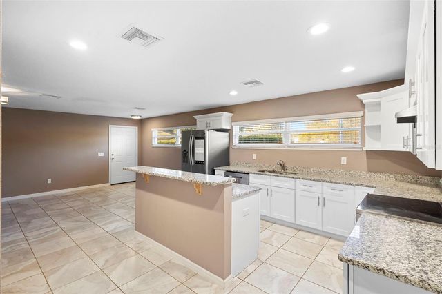 1505 FLORADEL AVENUE, Leesburg, FL 34748