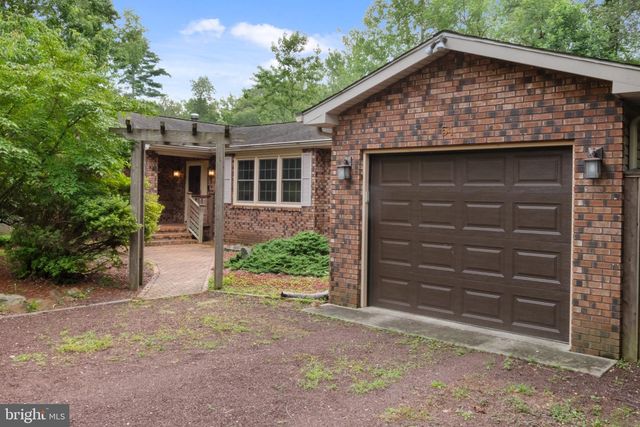 51 CHRISTOPHER MILL RD, Medford, NJ 08055