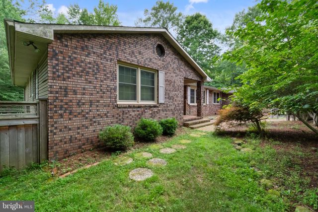 51 CHRISTOPHER MILL RD, Medford, NJ 08055