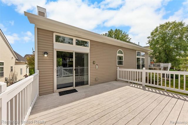 1200 Portsmouth Drive, Howell, MI 48843