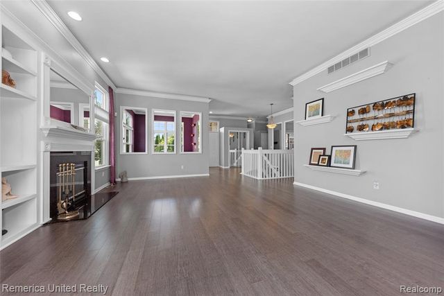 1200 Portsmouth Drive, Howell, MI 48843