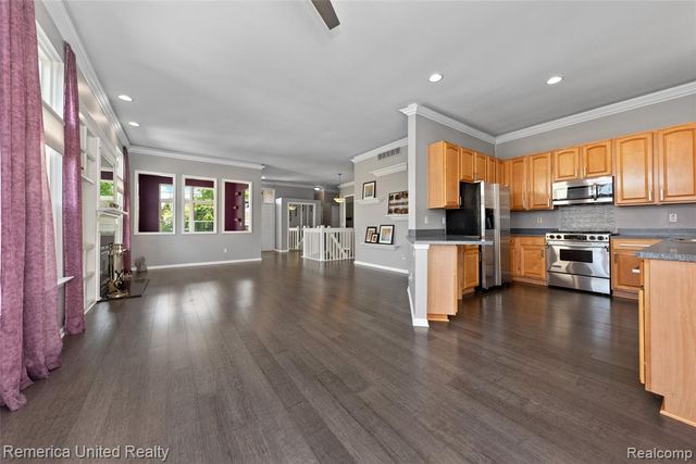 1200 Portsmouth Drive, Howell, MI 48843