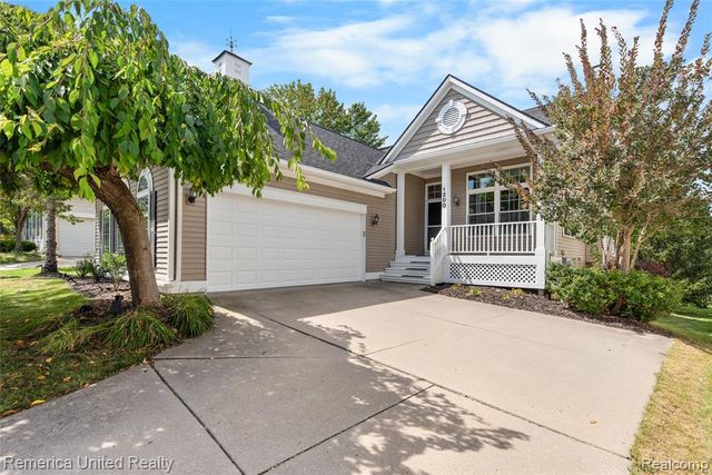 1200 Portsmouth Drive, Howell, MI 48843