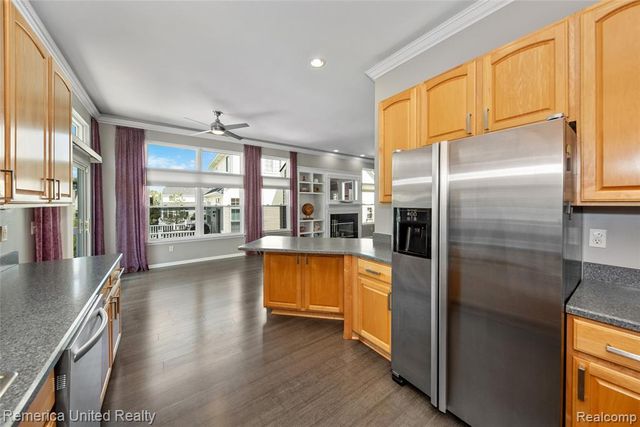 1200 Portsmouth Drive, Howell, MI 48843