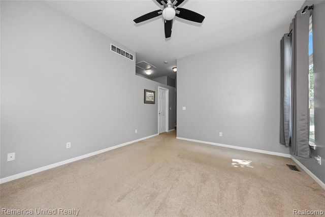 1200 Portsmouth Drive, Howell, MI 48843