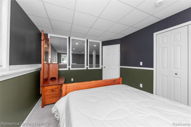 1200 Portsmouth Drive, Howell, MI 48843