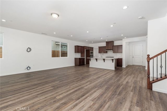 1189 Magnolia Court W, Madera, CA 93636