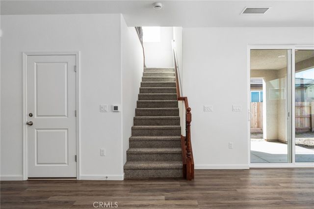 1189 Magnolia Court W, Madera, CA 93636