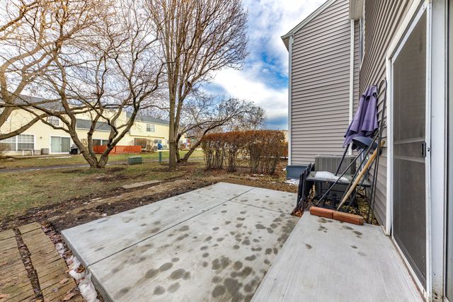 1604 Pebble Beach Circle, Elgin, IL 60123