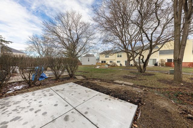 1604 Pebble Beach Circle, Elgin, IL 60123