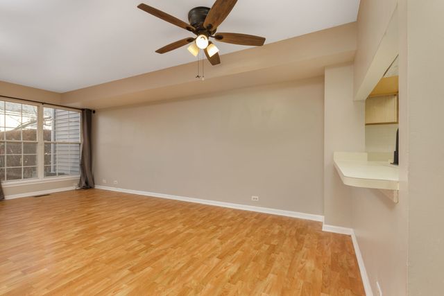 1604 Pebble Beach Circle, Elgin, IL 60123