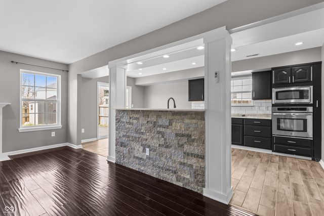 15215 Fawn Meadow Drive, Noblesville, IN 46060