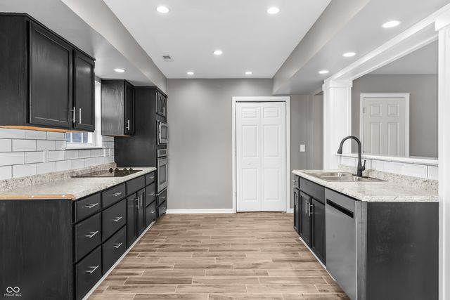 15215 Fawn Meadow Drive, Noblesville, IN 46060