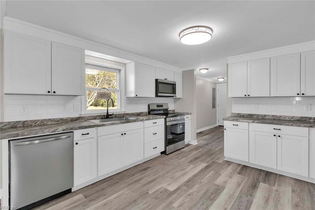 14799 General Puller HWY, Hardyville, VA 23070