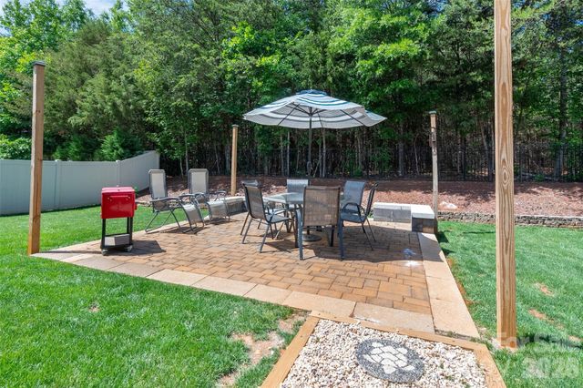 12411 Pine Terrace Court, Charlotte, NC 28273