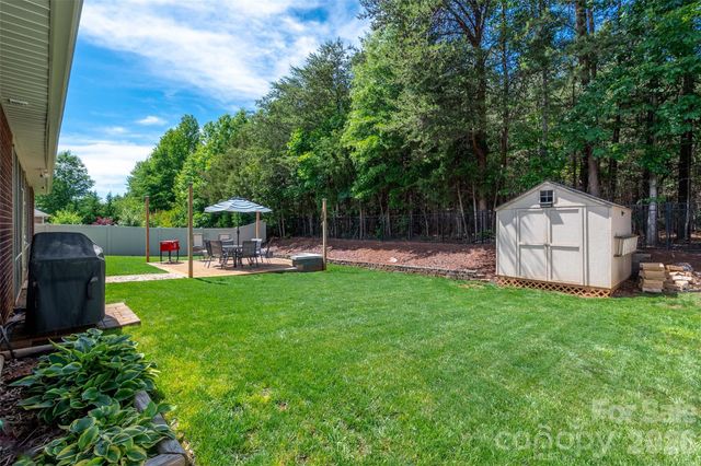 12411 Pine Terrace Court, Charlotte, NC 28273