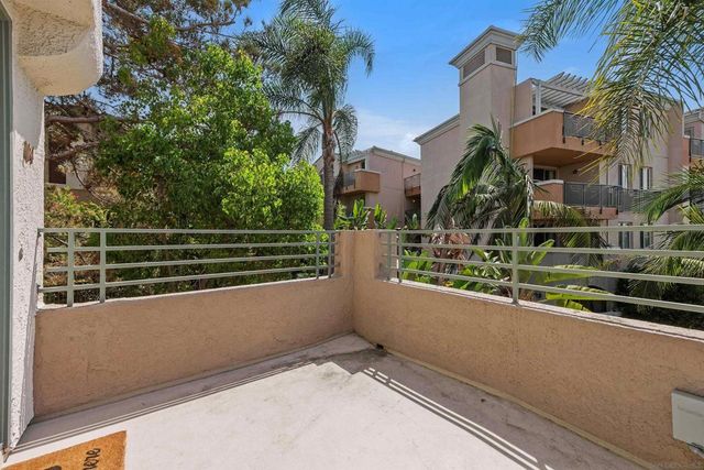 12626 Carmel Country 104, San Diego, CA 92130