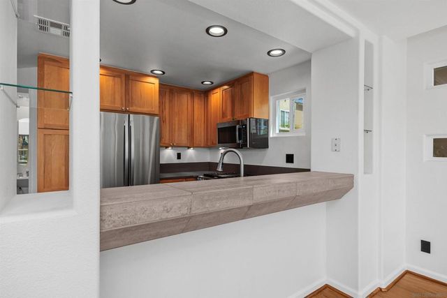 12626 Carmel Country 104, San Diego, CA 92130