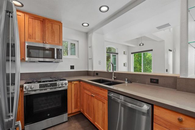 12626 Carmel Country 104, San Diego, CA 92130