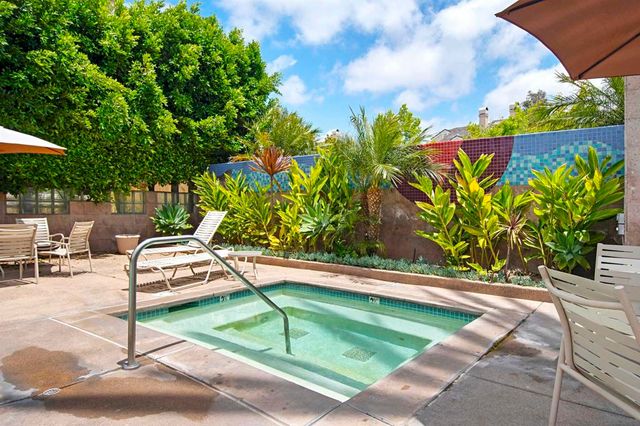 12626 Carmel Country 104, San Diego, CA 92130