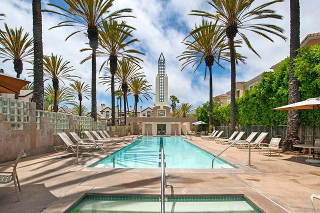12626 Carmel Country 104, San Diego, CA 92130