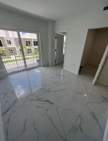 25859 SW 144th Court, Homestead, FL 33032