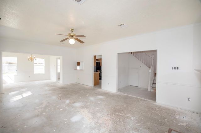 1627 Mabry Mill Road, Houston, TX 77062